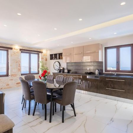 Villa Lulla Beritiana Екстериор снимка
